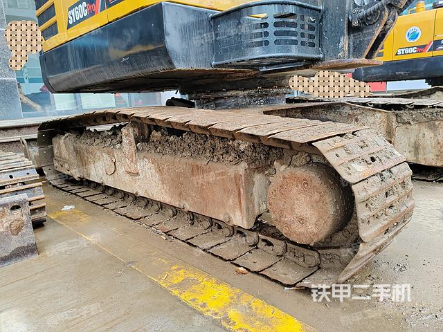 单侧履带整体（整机外观）