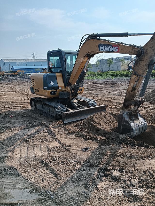 駕駛室頂部（整機(jī)外觀）