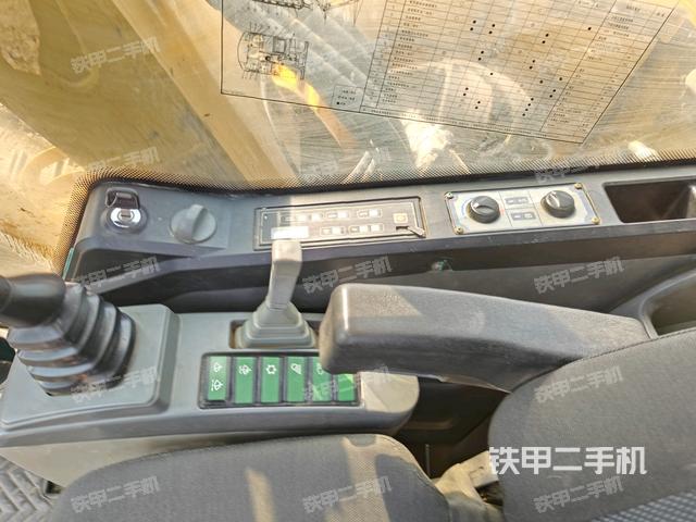 頂棚整體（駕駛室部分）