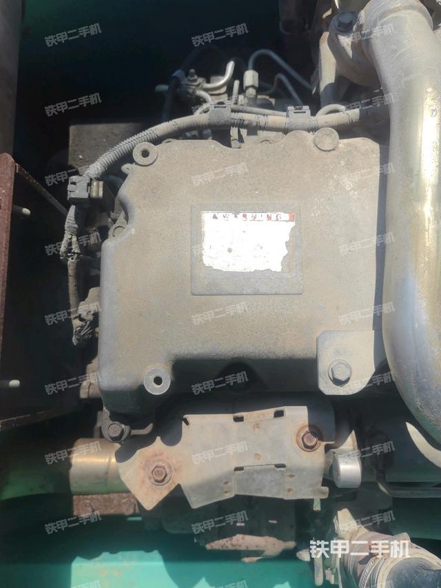 氣門室蓋螺絲特寫（上車部件）