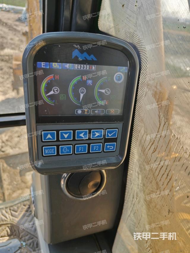 顯示屏?（駕駛室部分）