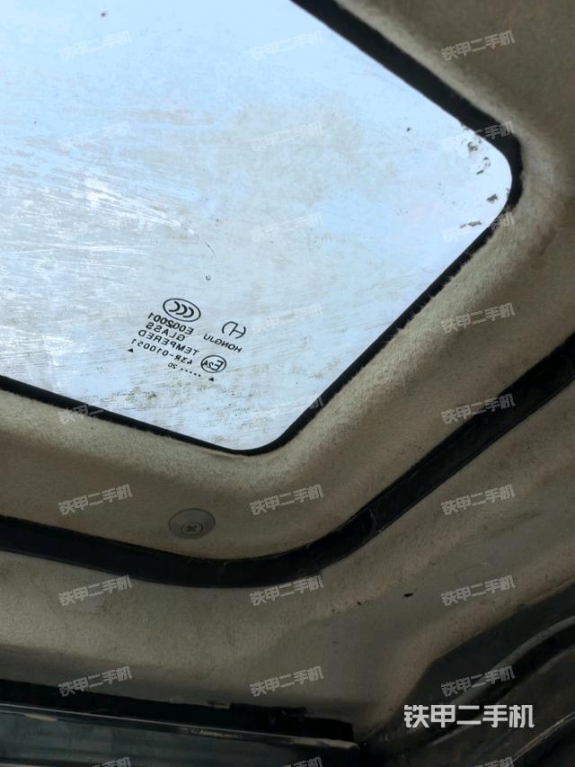 后窗玻璃角標(biāo)(駕駛室部分) 后窗玻璃角標(biāo)(駕駛室部分)