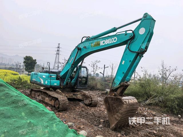 右前45(整機(jī)外觀) 右前45(整機(jī)外觀)