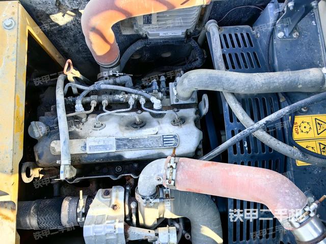 發(fā)動(dòng)機(jī)室(上車部件) 發(fā)動(dòng)機(jī)室(上車部件)