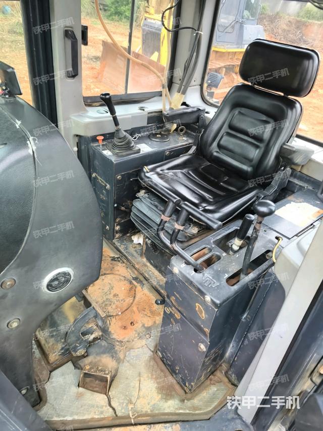 小時表(推土機駕駛室) 小時表(推土機駕駛室)