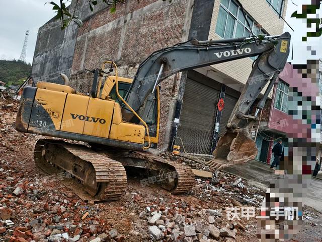 整機(jī)右后45°(整機(jī)外觀) 整機(jī)右后45°(整機(jī)外觀)