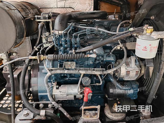 发动机整体俯视（整机外观）