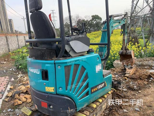 整機右后45°（整機外觀）