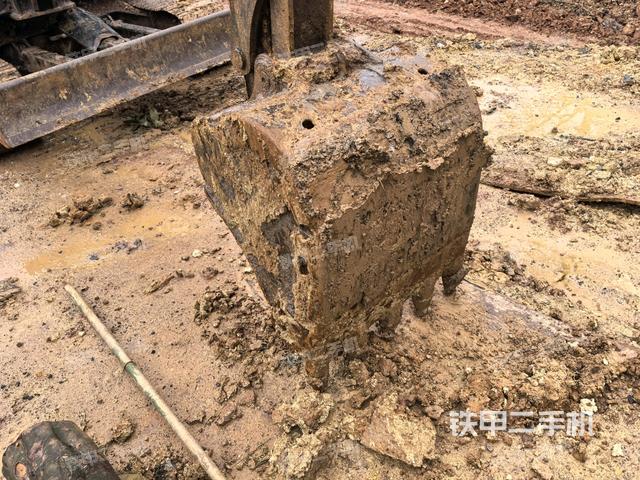 鏟斗45度(工作和回轉(zhuǎn)裝置) 鏟斗45度(工作和回轉(zhuǎn)裝置)