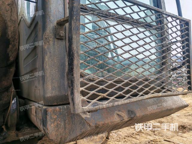 小臂整體右前(工作和回轉(zhuǎn)裝置) 小臂整體右前(工作和回轉(zhuǎn)裝置)