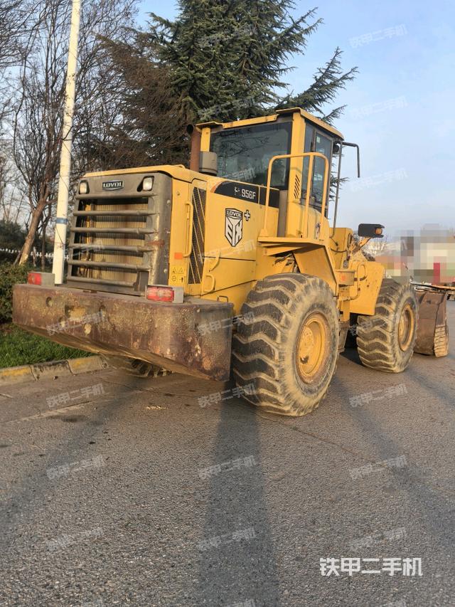 右后45°(整機外觀) 右后45°(整機外觀)