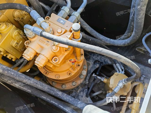 回轉(zhuǎn)馬達(dá)（上車(chē)部件）