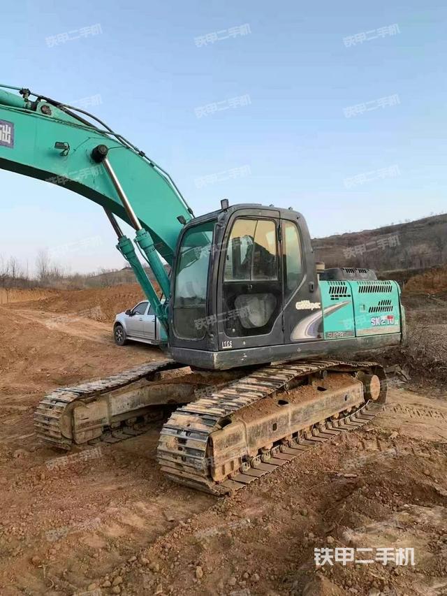 駕駛室整體（整機外觀）