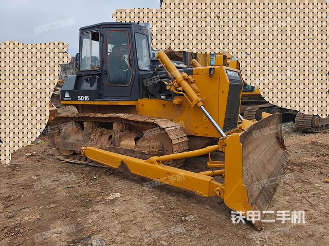 整機右側(cè)(設(shè)備外觀及核心部件) 整機右側(cè)(設(shè)備外觀及核心部件)