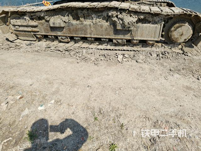 左側(cè)履帶整體?（行走機(jī)構(gòu)）