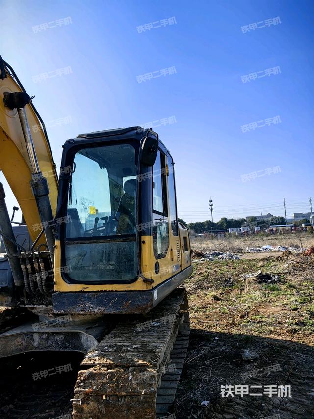 右后45(整機(jī)外觀) 右后45(整機(jī)外觀)