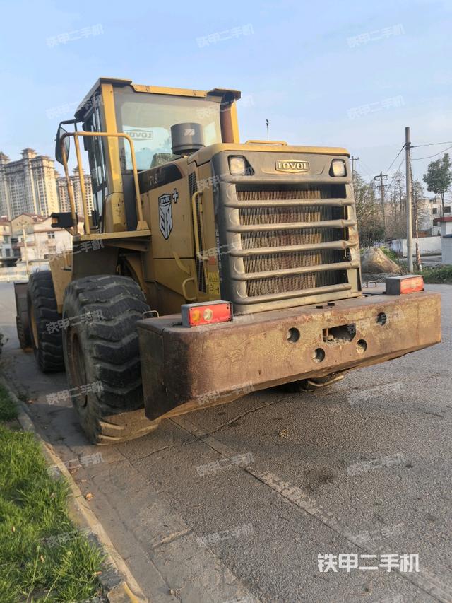 左后45°(整機外觀) 左后45°(整機外觀)