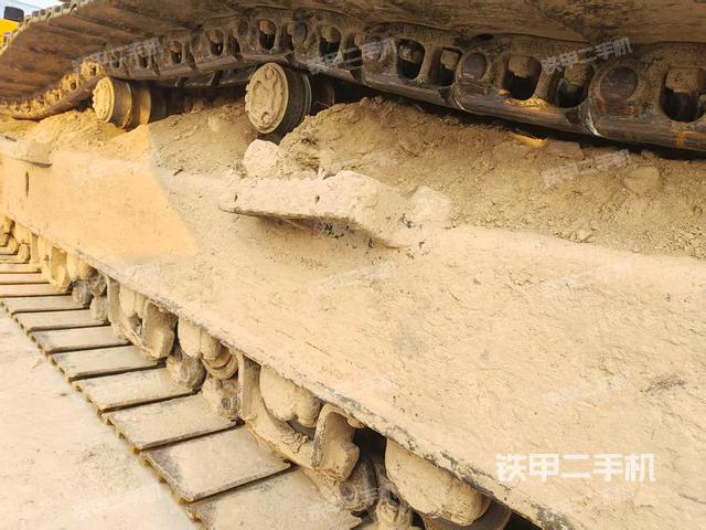 左側(cè)行走馬達(dá)蓋板(行走機(jī)構(gòu)) 左側(cè)行走馬達(dá)蓋板(行走機(jī)構(gòu))