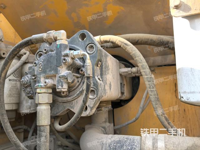 液壓泵斜45?左(大件艙室) 液壓泵斜45?左(大件艙室)