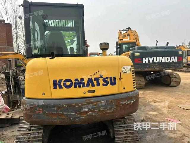整機(jī)右后45°(整機(jī)外觀) 整機(jī)右后45°(整機(jī)外觀)