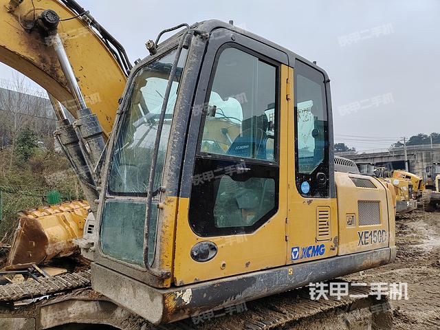 驾驶室整体（整机外观）