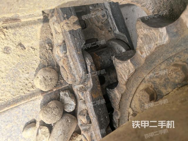 右驅(qū)動輪（行走機構）