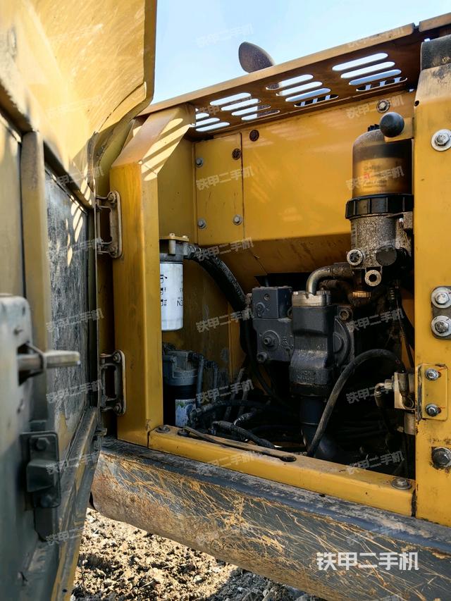 液壓泵室(大件艙室) 液壓泵室(大件艙室)