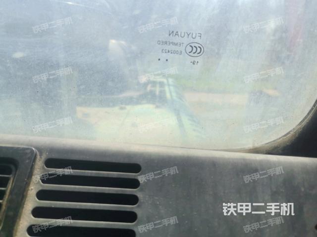 后窗玻璃角標(biāo)（駕駛室部分）