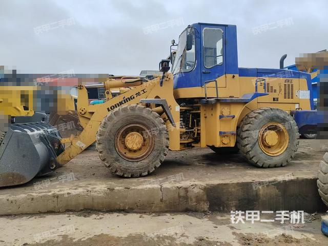 龙工LG833装载机