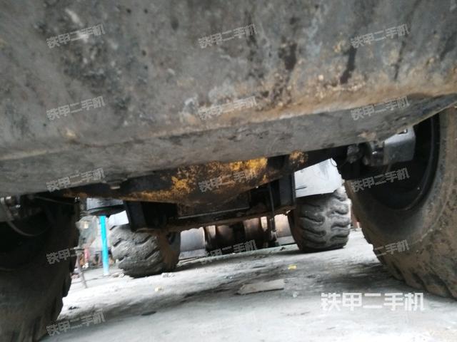 后驅(qū)動橋（液壓/傳動系統(tǒng)）