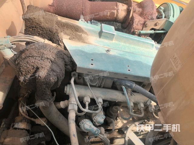 氣門室蓋螺絲特寫（上車部件）