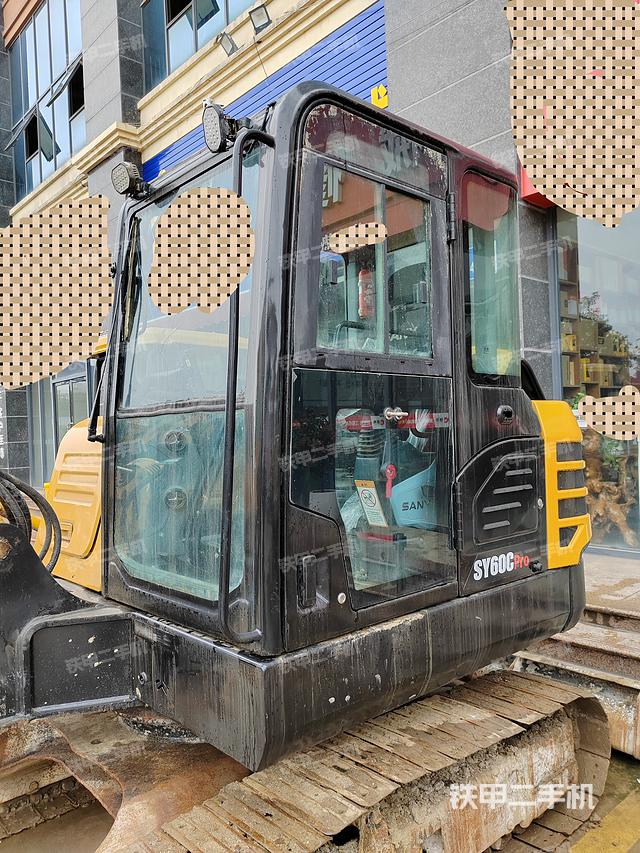 驾驶室整体（整机外观）