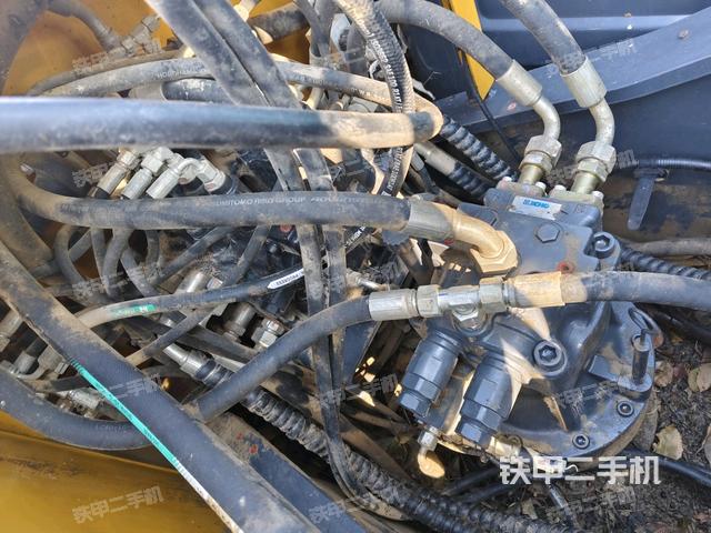 回轉(zhuǎn)馬達(dá)（上車部件）