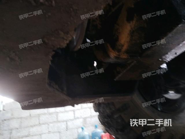 前驅(qū)動橋（液壓/傳動系統(tǒng)）