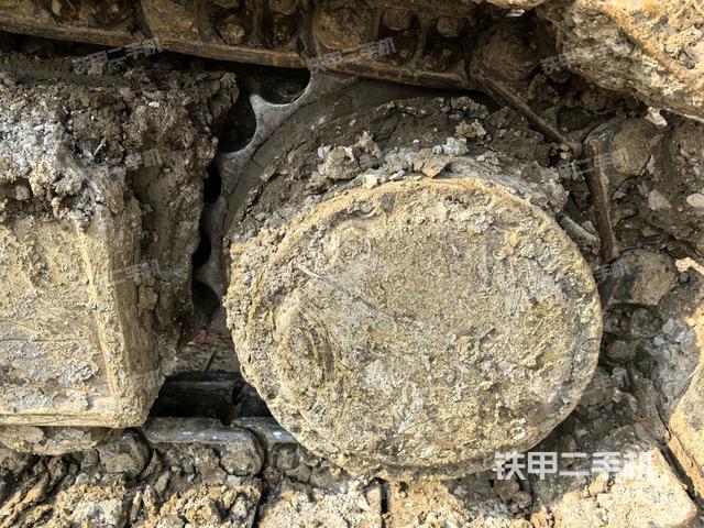 左驅(qū)動(dòng)輪(行走機(jī)構(gòu)) 左驅(qū)動(dòng)輪(行走機(jī)構(gòu))