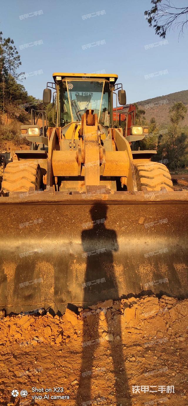 駕駛室工作臺（整機(jī)外觀及大件）