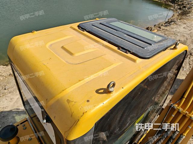 座椅后部（駕駛室部分）