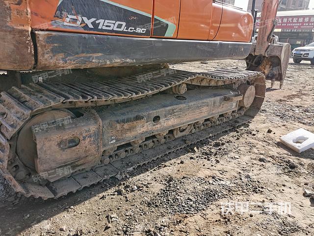 单侧履带整体（整机外观）