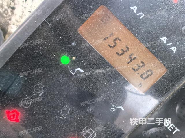 右側(cè)玻璃角標(駕駛室部分) 右側(cè)玻璃角標(駕駛室部分)