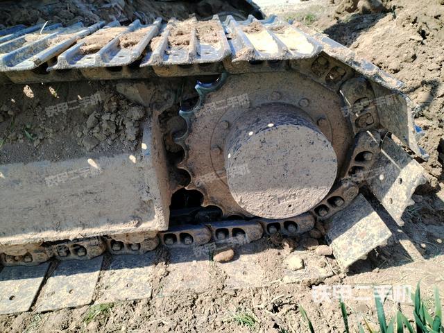 左驅(qū)動(dòng)輪（行走機(jī)構(gòu)）