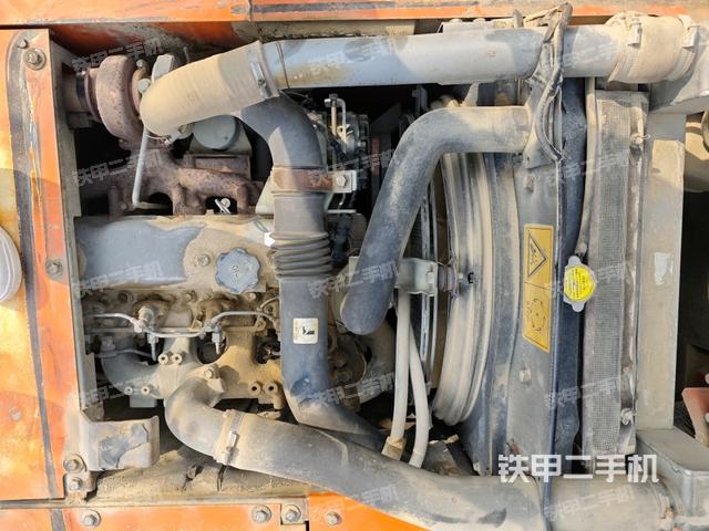 發(fā)動(dòng)機(jī)室(上車(chē)部件) 發(fā)動(dòng)機(jī)室(上車(chē)部件)