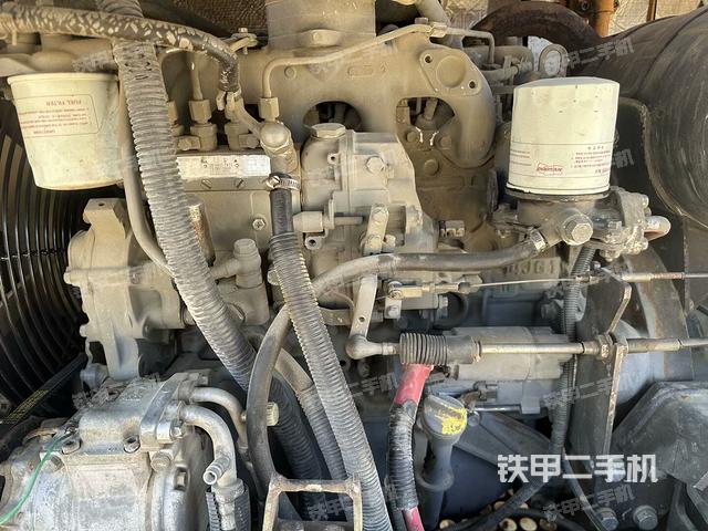 發(fā)動(dòng)機(jī)整體俯視(整機(jī)外觀) 發(fā)動(dòng)機(jī)整體俯視(整機(jī)外觀)