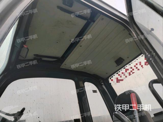 ?駕駛室正側(cè)(駕駛室部分) ?駕駛室正側(cè)(駕駛室部分)