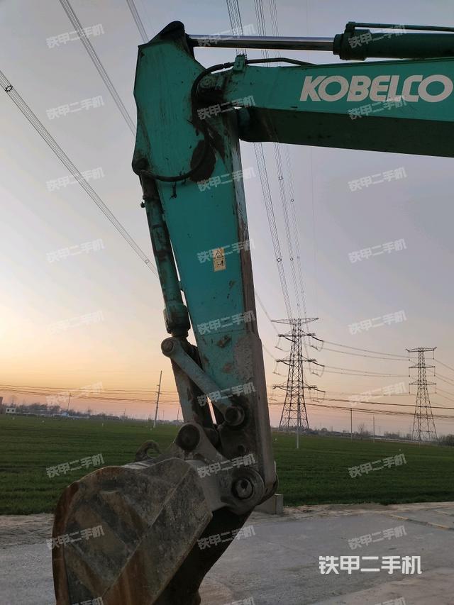 小臂整體左后（工作和回轉(zhuǎn)裝置）