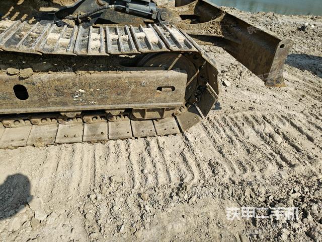 左驅(qū)動(dòng)輪（行走機(jī)構(gòu)）