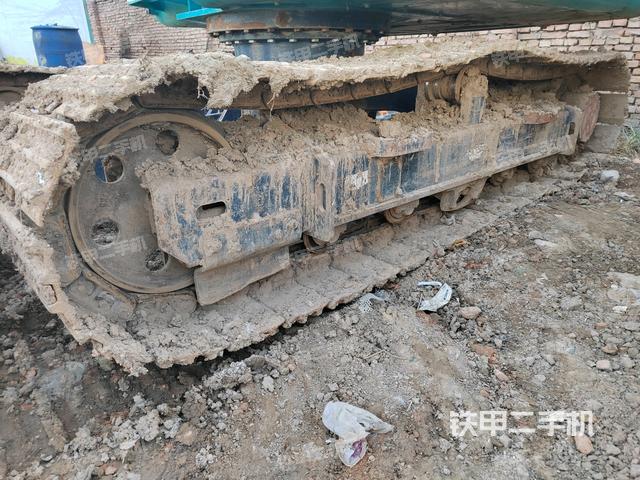 單側(cè)履帶整體（整機(jī)外觀）