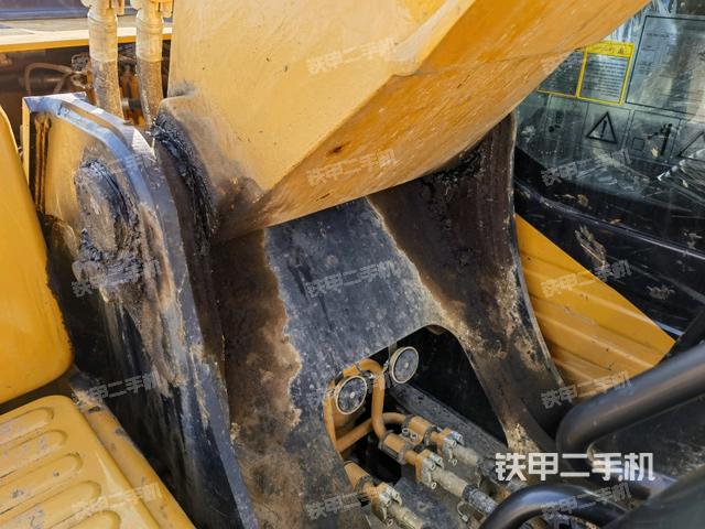 大臂根部?斜視（工作和回轉(zhuǎn)裝置）