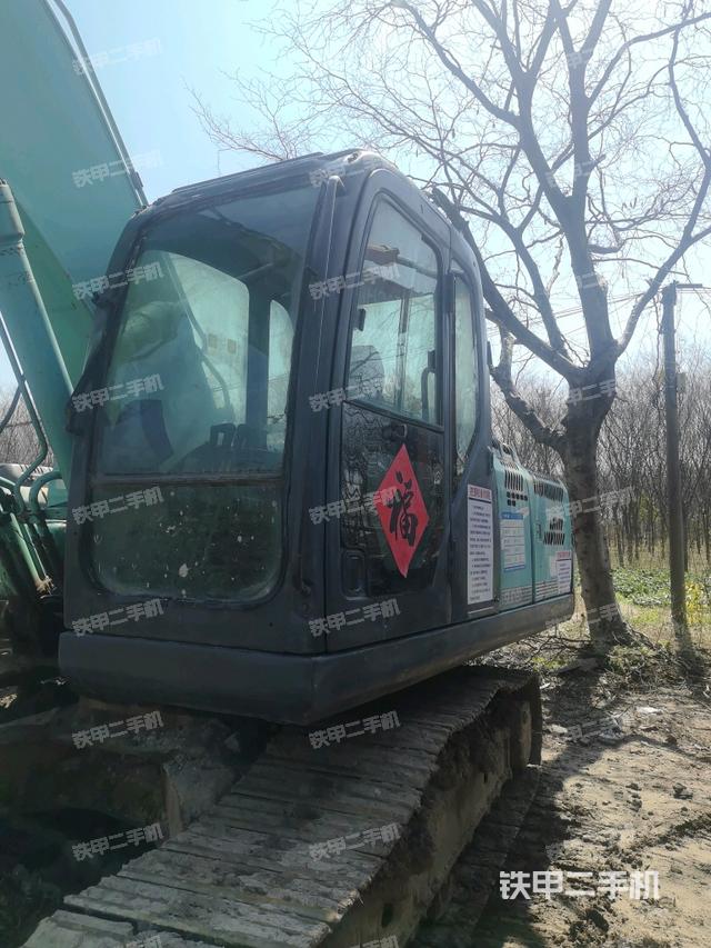 駕駛室左前45度（駕駛室部分）