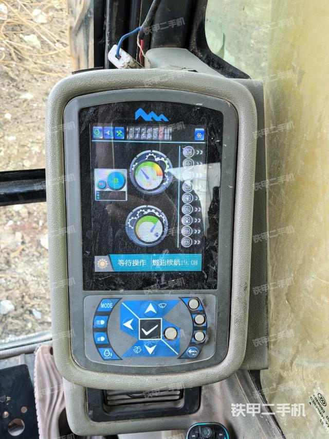 顯示屏?(駕駛室部分) 顯示屏?(駕駛室部分)