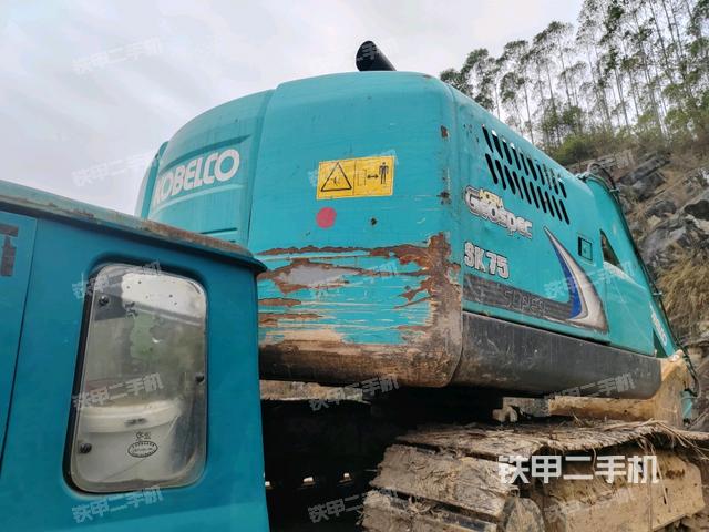 右前45(整機(jī)外觀) 右前45(整機(jī)外觀)